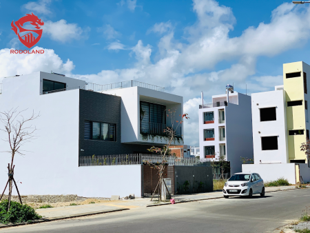 Nhà Shophouse 2.5 tầng hoàn thiện FPT City Đà Nẵng