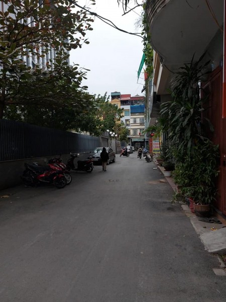 HƠN 2 TỶ NHÀ MỚI VĂN QUÁN HĐ GẦN PHỐ Ở NGAY
