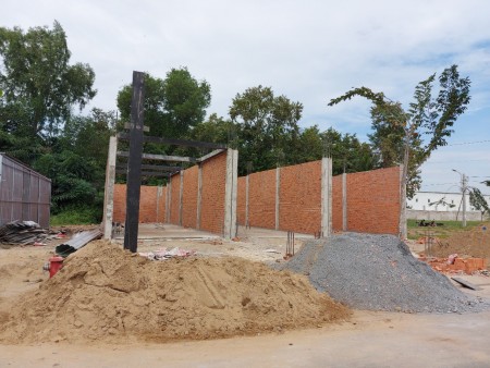 Bán đất thổ cư đối diện KCN Cầu Tràm, DT: 100m2, sổ đỏ xây tự do