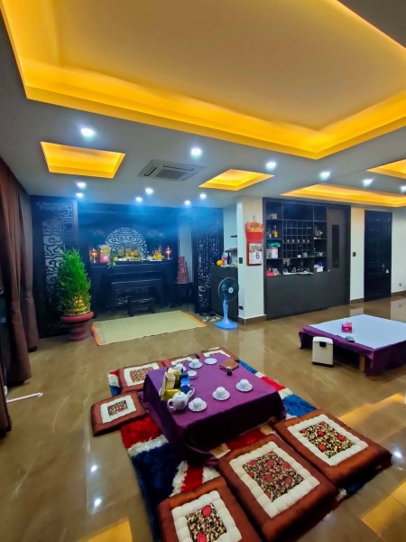 Bán nhà Phố Nguyễn Hoàng, ô tô, kinh doanh, 95m2, 8T, MT 12m, 26 tỷ.