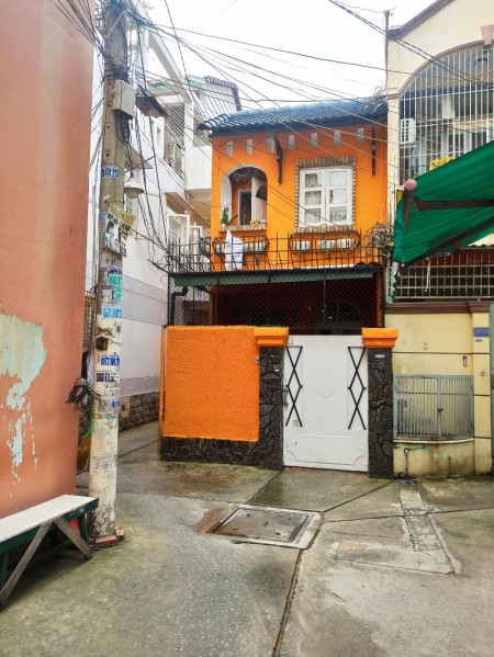 Nhà nguyên căn 1 trệt 1 lầu, DT 3.7x13m, đường Bùi Thị Xuân, phường 1, quận Tân Bình. Giá 13 triệu