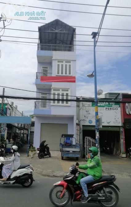 Đường Cầu Xéo dt 4 x 21 vị trí dễ thấy tiện kd