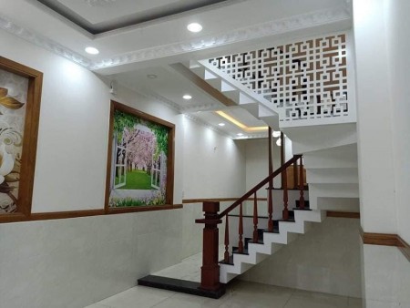 567/113 Lê Văn Khương. phường Hiệp Thành, Q12 60m2. 4 tầng, giá 4,55 tỷ
