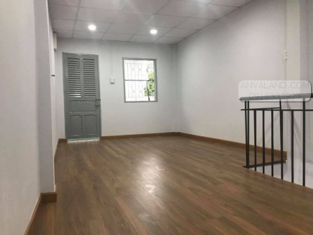 CC Bán nhà Sư Vạn Hạnh, Phường 9, Quận 10, 3PN, 3WC, 3 Tầng, giá 3 tỷ 9