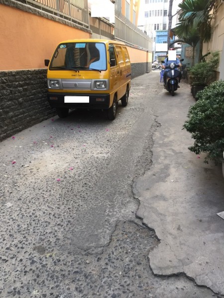 Bán gấp nhà HXT kinh doanh Lạc Long Quân Quận Tân Bình dt 35m2 Lh 0935205660