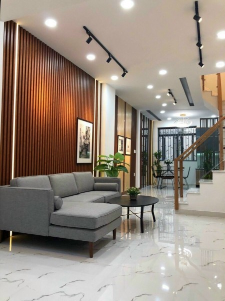 Bán nhà 2 tầng đẹp hẻm 314 Huỳnh Tấn Phát, Quận 7, Giá 4.65 tỷ, +84.943211439 Ms Hải