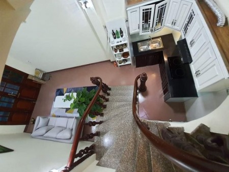 Bán nhà MỚI Nguyễn Đình Hoàn. 50m ra phố. 30m2 giá chỉ 2.7 tỷ.