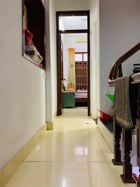 Bán nhà mặt ngõ Phố Đào Tấn – Bưởi, 41m2*4T, Ôtô đỗ cửa, kinh doanh, Ô chờ thang máy, giá 5,5 tỷ