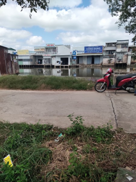 Đi đến slide 4