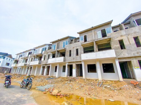 Chỉ Duy Nhất 1 Căn - Khu C Royal Park View Khách Sạn- Giá Chỉ 2,7x Tỷ ( Bao Thuế)