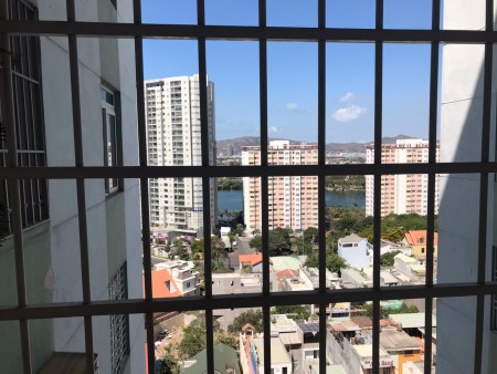 Cần sang nhượng lại căn hộ 1PN tầng cao dt 59,5m tại CC Seaview 2 phường 10 TP Vũng Tàu