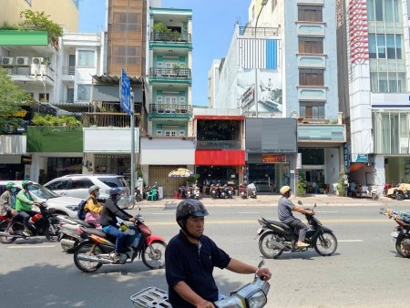 Trang Tử, Phường 4, Quận 5 khu sầm uất gần Chợ Lớn