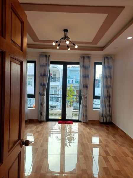 Cần bán gấp nhà mặt tiền kinh doanh ngay Lê Đức Thọ, 5 tầng 250m2, giá chỉ 8 tỷ