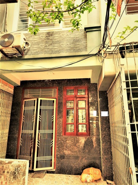 Nhỉnh 2 tỷ rưỡi có nhà 150m2 view hồ, phong thủy tốt, gần xe tải tránh