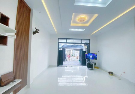 Bán nhà Tỉnh lộ 10 NHÀ 3 TẦNG MỚI XÂY KĐT HUẾ GREEN 105M2 - DỌN VÀO Ở NGAY!!