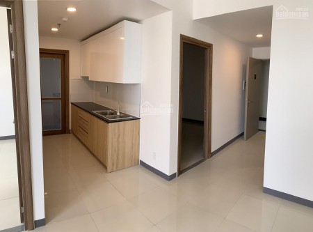 Chủ có căn hộ rộng 56m2, 2 PN, cc Imperial Place, có sẵn nội thất, giá 6.5 triệu/tháng, tầng cao, LHCC