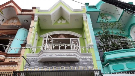 Bác sỹ Trung, Bán nhà HXH Giáo xứ Phú Bình, Lạc Long Quân, Phường 5, Quận 11, 40M2, 3PN, 2WC chỉ 5 tỷ 3