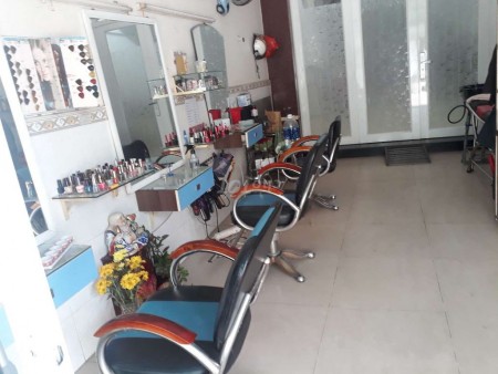 Cần sang mặt bằng tiệm tóc khu vực Phạm Văn Chiêu TP HCM