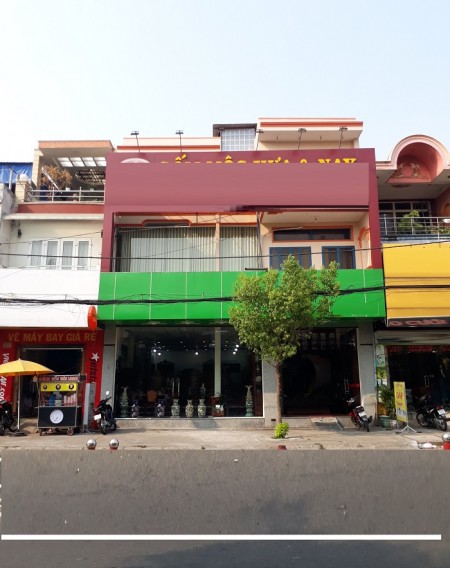 Đường Tân Sơn Nhì dt 5 x 27.5 khu đông đúc tiện kd