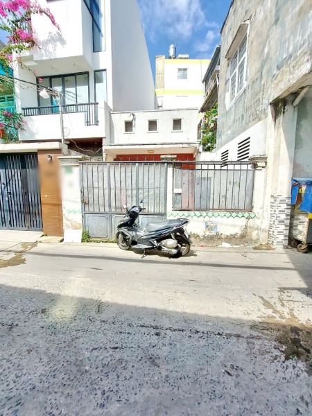  Bán nhà cấp 4 MT hẻm xe hơi đường Âu Dương Lân Phường 3 Quận 8