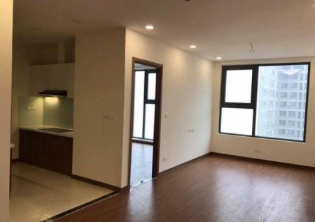 Chính chủ bán gấp căn hộ ở Eco Green City 2PN, 75m thông thủy, giá 2.15 tỷ.