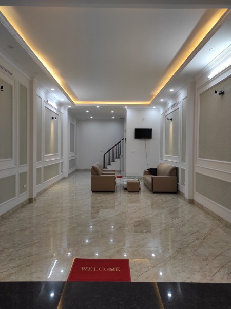 Chính chủ bán nhà Phân lô 66m x 7 tầng đường Trần Quốc Hoàn, Cầu Giấy.