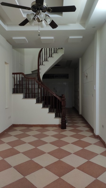 Bán nhà PL 5 tầng đẹp ở luôn ngõ 89 Phan Kế Bính DT 43,6m2 giá 4,2 tỷ. LH 0912442669