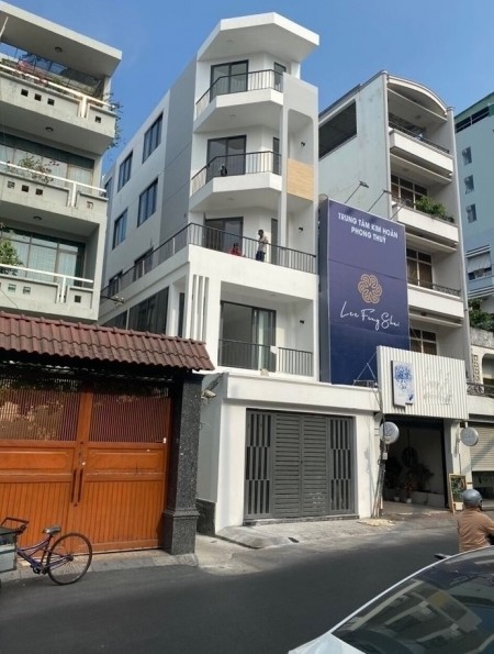 Mặt Tiền Đường Huỳnh Văn Bánh 4 lầu tuyến đường kinh doanh
