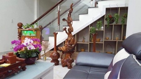 Cần bán nhà mới xây ngay chợ Ngô Quyền - Tp.Đà Lạt - Miss. Hà Vy