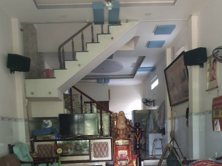 Nhà cạnh VinMart Bàu Cát, Ni Sư Huỳnh Liên, Tân Bình. 3,95 tỷ