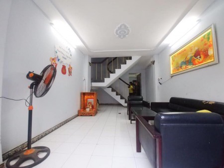 Bán nhà 40m2 đường Lý Thường Kiệt giá 4 tỷ
