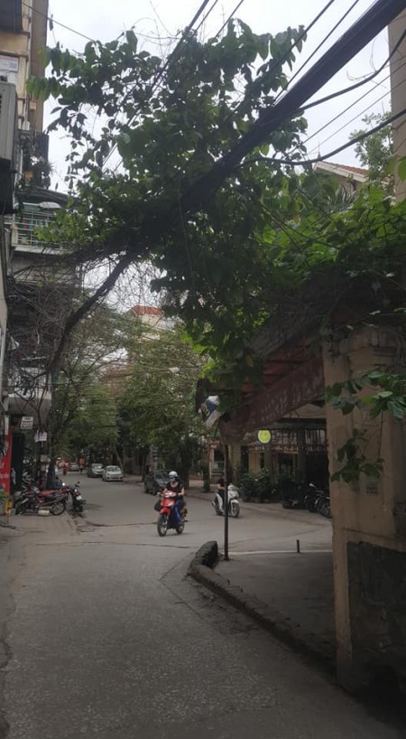 SIÊU SỐC, Nhà Quận Ba Đình -Lô Góc, DT 84M, MẶT TIỀN 8M Ngõ oto