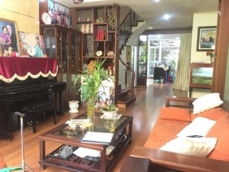 Gà để trứng vàng đón tết 50m2*6T Hai Bà Trưng 3.2 tỷ dòng tiền 30 triệu/Tháng