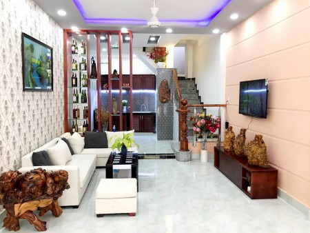 Mặt tiền Lạc Long Quân Giá bao đầu tư-60m2 3 tầng KD sầm uất chỉ 11.5 tỷ