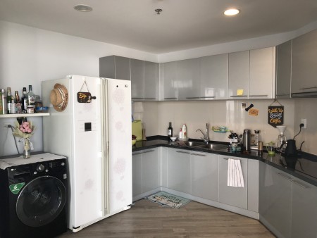 Cần bán gấp căn 93m2 Royal city giá 3.9 tỷ nội thất đầy đủ