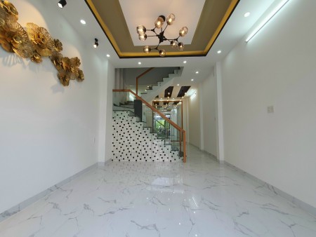 Nhà mặt tiền Giao Dịch Kinh Doanh, Lạc Long Quân, Tân Bình. 11 tỷ