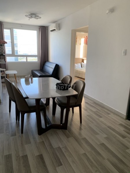 Cần cho thuê căn hộ 2 PN, dtsd 75m2, cc Riverside 90, tầng cao, có sẵn nội thất, giá 13 triệu/tháng