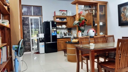 BÁN GẤP NHÀ MT NGUYỄN KHUYẾN TT TP. THỦ ĐỨC, DT 8x23, 2 TẦNG GIÁ 18.2 TỶ, VIP KD