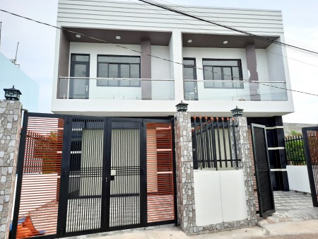 Khu dân cư HOME GARDEN gần chợ Hưng Long, mở bán 50 căn nhà phố 1 trệt 2 lầu giá chỉ 1,5 tỷ