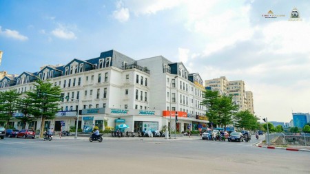 Bán nhà mặt phố B4 nguyễn chánh đối diện viện kiểm toán nhà nước