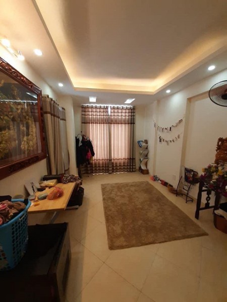 Bán nhà Mặt ngõ Kim Ngưu giá 3.2 tỷ, 35mx5 tầng, MT 4m, ngõ gần