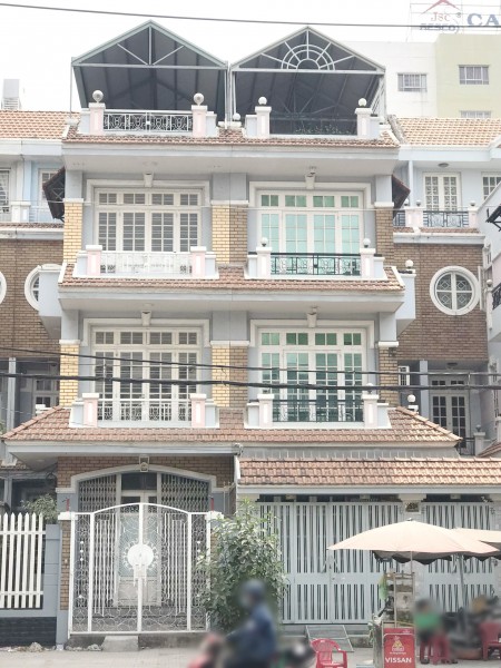 Cho thuê nhà (120m2) mặt tiền kinh doanh Tạ Quang Bửu P5Q8