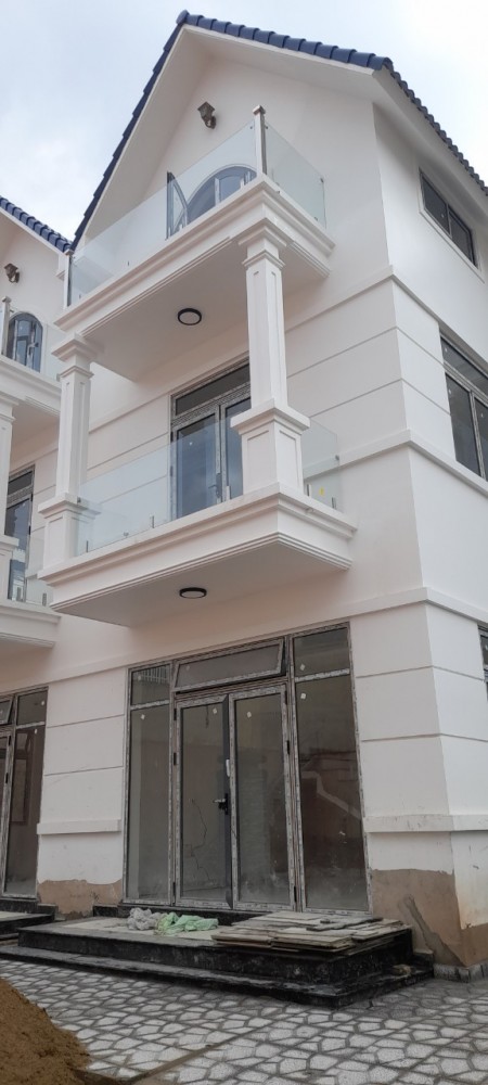 Nhà đất Đà Lạt cần bán nhà gần trung tâm thành phố đà lạt có đường ô tô rộng Thích hợp nghỉ dưỡng dành cho người già