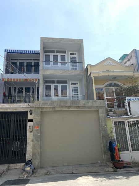 Nhà Phố 2 Lầu Hẻm Xe Hơi Huỳnh Tấn Phát, Phường Bình Thuận, Quận 7