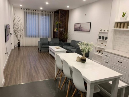 Nhà 1 mặt phố 1 mặt đường phố Trần Đại Nghia 6 tầng mặt tiền 5m vỉa hè đá bóng