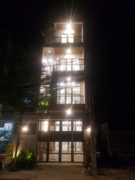 Bán nhà 1 trệt 3 lầu mặt tiền kinh doanh Đường Lê Văn Việt, Phường Hiệp Phú TP Thủ Đức, Cho thuê đc tháng 25tr, lh 0966943807