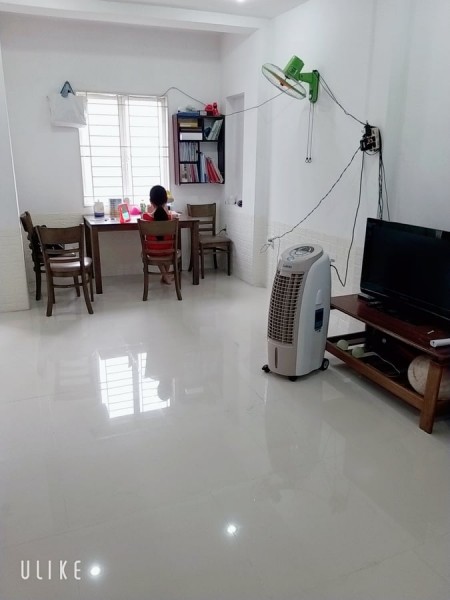Nhà MT đường Phan Văn Năm, Tân Phú, 31 m2, 3 tầng chỉ 3 tỷ 9