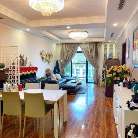 Bán chung cư Royal City căn 15 tòa R4, 2 ban công rộng rãi, full nội thất giá hạt rẻ-Lh : Ms.Phương-0343951063