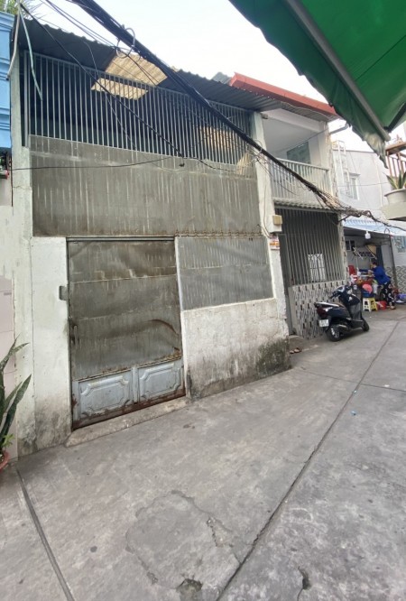 Bán gấp nhà 2 mặt hẻm trước sau Bà Lài, F,8, Quận 6. DT 62.6m2. Giá chỉ 4.75 tỷ.