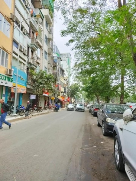 Bán Mặt phố Thụy Khuê Tây Hồ 70m2 7 tầng thông sàn thang máy giá 23.5 tỷ.